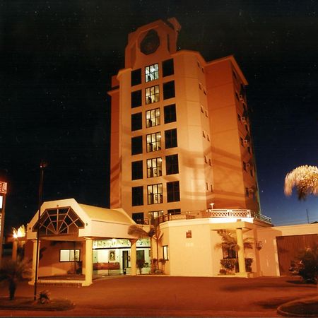 Carlton Plaza Hotel อูเบร์ลังเจีย ภายนอก รูปภาพ
